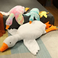 Discount La compagnie de la peluche Peluche géante canard aux petites ailes