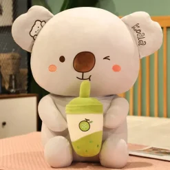 Discount La compagnie de la peluche Peluche koala qui boit un bubble tea pomme