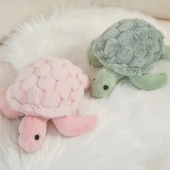 New La compagnie de la peluche Peluche tortue douce et colorée