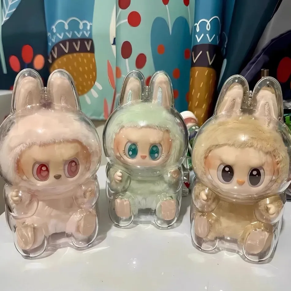 Online La compagnie de la peluche Peluche type Labubu assise boîte mystère