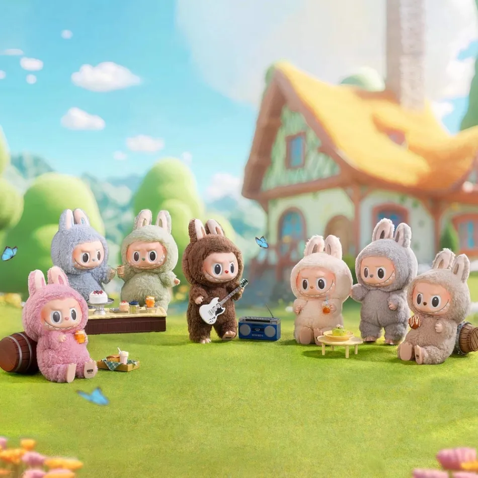 New La compagnie de la peluche Peluche type Labubu debout boîte mystère