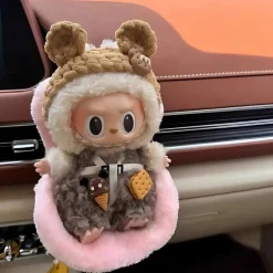 Sale La compagnie de la peluche Siège auto harnais peluche style Labubu