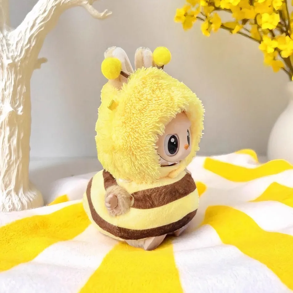 La compagnie de la peluche Tenue pour peluche Labubu coloré et mignonne